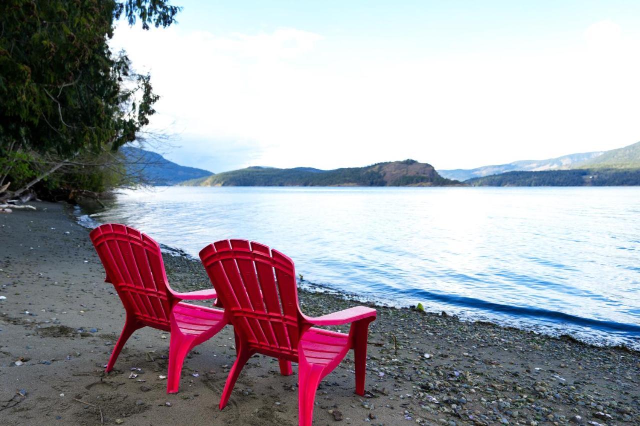 Sea And Cedar Retreat-A Home In A Tranquil Setting Cowichan Bay Εξωτερικό φωτογραφία
