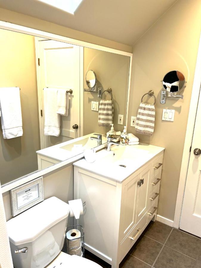 Sea And Cedar Retreat-A Home In A Tranquil Setting Cowichan Bay Εξωτερικό φωτογραφία